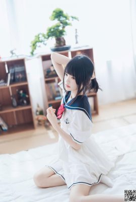 [Coser] 桜タオニャー – 真夏の制服 (39P)