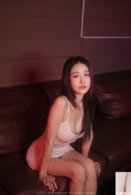 韓国のピンクビューティーモデルが写真で魅惑的なボディを大胆に披露 – LeeSeol (59P)