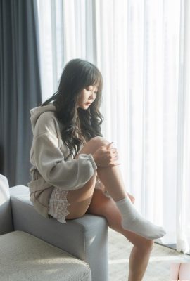 [Yeoni] 韓国美女が色っぽく着飾ってムズムズする(17P)