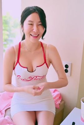 韓国人モデル Jena.sis – ビデオ集 ​​(レストランでの食事中に透けパンを見せる) (107P)