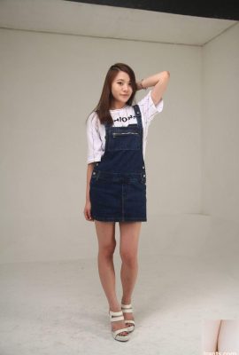 韓国の若いモデルの脱ぎ写真 – Yelin (48P)