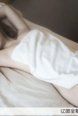美人モデルのワン・ユチュンが美乳を披露してセクシーで誘惑(17P)