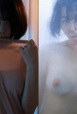 ショートヘアの可愛い女の子が自宅の風呂場でお風呂に入る「濡れた体の誘惑」、白くて柔らかい美乳がドキドキ（34P）