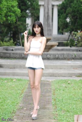 【モデル写真】台湾人モデル、ローラさんの美脚をプライベートロケで撮影（32P）