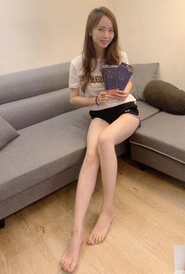 (オンラインコレクション) 美脚写真集 台湾人少女ゾーイの白く滑らかな長い脚(21P)