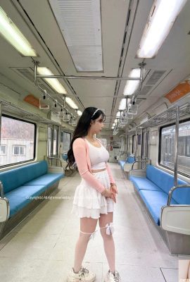 地下鉄の彼女ハニ（100P）