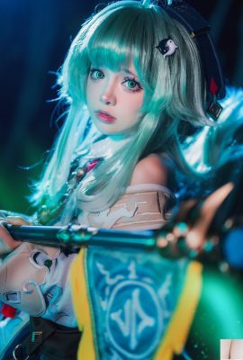 Coser Classmate 622の神秘的で夢のような外観と魅力的な目は、ファンタジーと現実を完璧に組み合わせており、夢中にさせます。