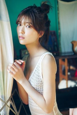 工藤美秋)甘い笑顔で美白美脚を見せつけたらうっかり征服されてしまいました(35P)