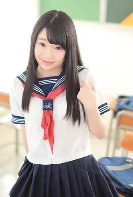 かわいいアジアの女子高生、姫川ゆうなが足を広げて学校でチンポを受け入れる（20P）