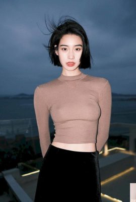 二度と撮られることのない美しいモデルの写真、1秒でネチズンを驚かせる