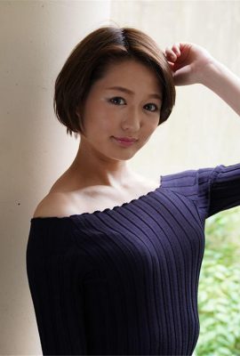 吉野まい：視界侵入！たちまち挿入！ 何も知らない新人女優にビクビクロイヤル中… (25P)