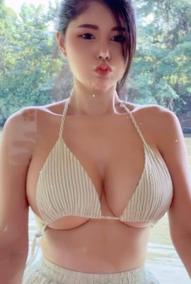 「nookyy.y」超美形のタイ人お姉さんは顔も女神級（15P）