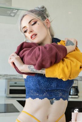 (Suicide Girls) 2024年11月08日 – トロ – ジューシー (49P)