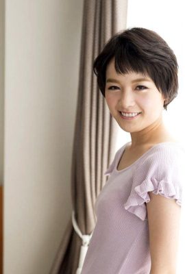 羽田真里 美少女系女優をダマしてヤッた！ (20P)