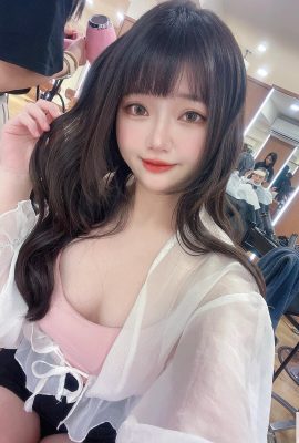 「ウィッシュ・ユーアン」は非常に強い体の曲線を持っています（23p）