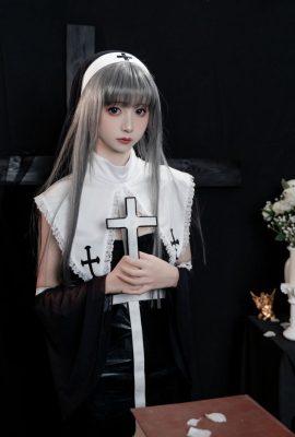 Hanyin Rikiko「The Fallen Nun」（64p）