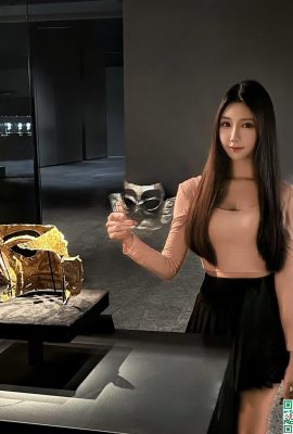 「イン」悪魔の姿は究極の誘惑を醸し出します（19p）