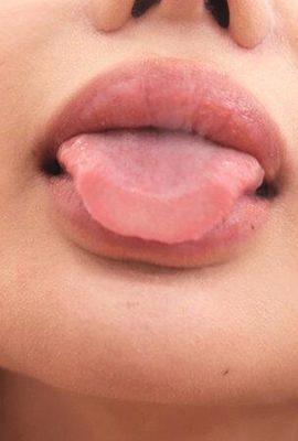 七瀬シノン：くちびるふぇち ～七瀬シノンの艶やかな唇に包まれたい～ (21P)