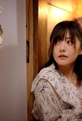 青空ひかり：僕の住むアパートの隣室の美人妻は欲求不満だった。夫婦喧嘩で空いた直… (21P)