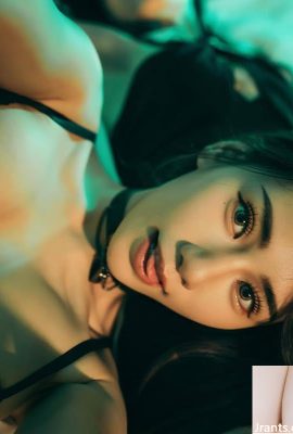 「Love Concubine and Godmother」には、意図的すぎる胸の長さがあります！ （10p）