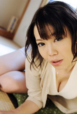 「何処かで見た作品が、えっ初裏で」　月美彌生 (30P)