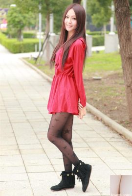 純粋でかわいい女子高生の黒いストッキングの誘惑（11p）