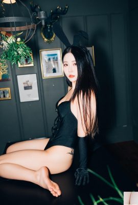 （Jeong bomi）姿はとても熱くて白く、柔らかくて深い溝が本当に無敵です（28p）