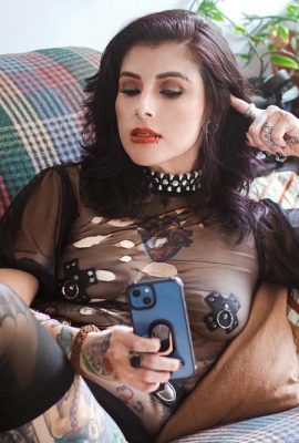 （Suicide Girls）2025年5月19日 – ダフネプ – 明るい闇（59p）