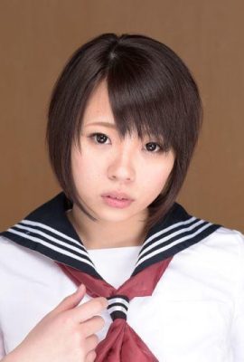 柔らかく制服を着た学生の女の子は、実際には非常に多くの人々に包囲されています。彼女はそのような獣です（19p）