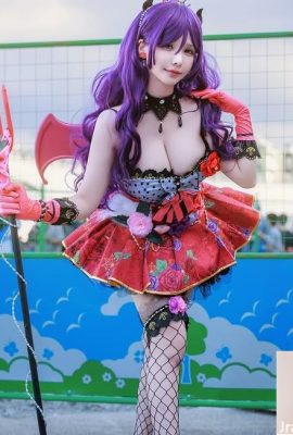 Coserの「魔法の花」が白く、柔らかくて細い脚を明らかにします（10p）
