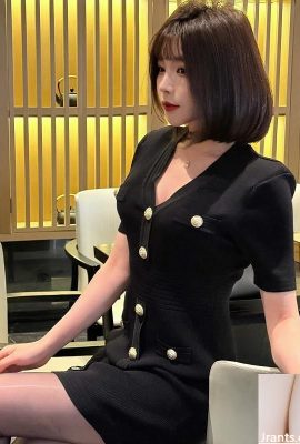短髪の少女「Xu lizhi」は大きくてふっくらした胸（10p）を持っています