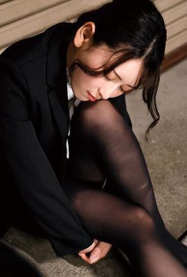 紗々原ゆり：飲みすぎたフリしてデカチン部下を誘惑する淫亂女上司 紗々原ゆり (21P)
