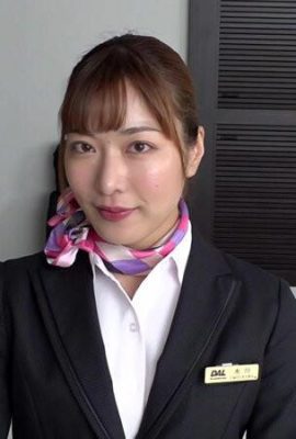 水川潤 憧れのスチュワーデスと性交