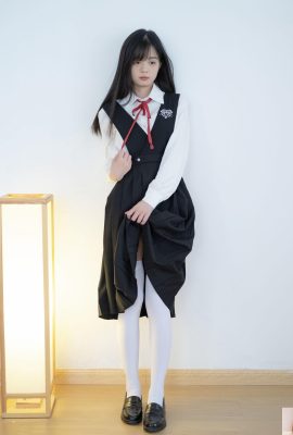 （ナショナルモデルの人体）Xikeの「バインディング服」（124p）