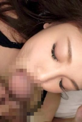 しっかりした乳首と大きな尻を持つ看護師である美しさ、彼女が大きな胸をこすれば快適に叫ぶ美しい女性。