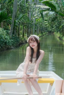 恋人の女の子「ユカ」は、とても魅力的な深い電気目の微笑んでいます！あなたの心の甘い（10p）