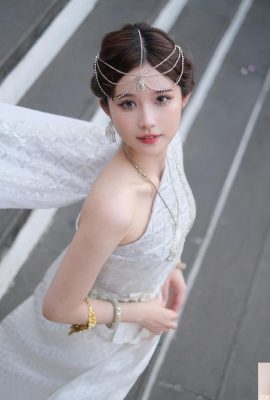 気質の女神「リー・メンチュン」は素晴らしい人物でとても目を引く