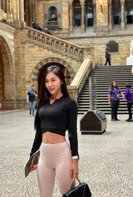 パーフェクトカーブ「ベラベラ」には、甘い外観の下で多くの誘惑があります（10p）