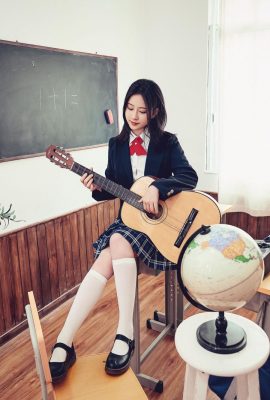 （国家モデルの人体） 年年「毎月の女の子」（37p）