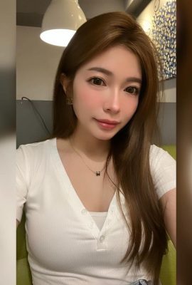 美しい胸、リトルホース「Xue Ruhan」には誇りに思って驚くべきダブルピークがあります（10p）
