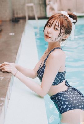 公正で柔らかい女の子「ミコ」甘い顔と激しい姿が魅力を醸し出す（10p）