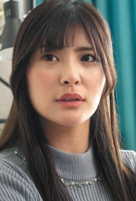 似鳥日菜：息子の嫁 嫁のカラダをひたすらに貪る鬼畜すぎる義父 似鳥日菜 (21P)
