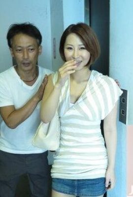 ミカには膣液がたくさんあり、彼女はオイルとキルトを塗るのが好きです。これは非常に魅力的です（14p）