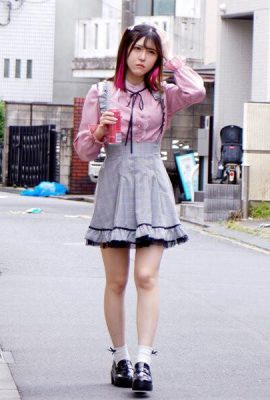 皆瀬あかり：アヘ顔失禁イラマチオ輪● 弱者男達に廻されわからされた地雷系配信者 … (21P)