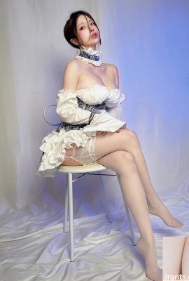 ビッグアイドキュートガール「チュチュチバ」には、人々にそれを考えさせる素晴らしい人物がいます（10p）