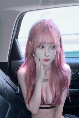 美しい小さな馬「Zhizhi」は、「Zhizhi」（12p）の曲線にとても興奮しています