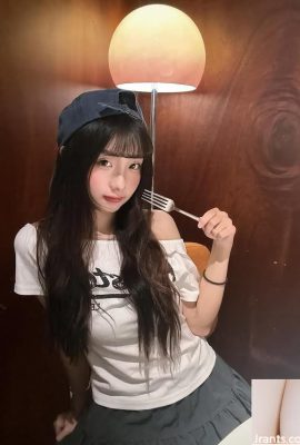 「Xu CI」には純粋で繊細な顔の特徴があります（10p）