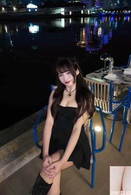 電気の目を持つ美しい少女「静かに学ぶ」息を止める美しさ（10p）