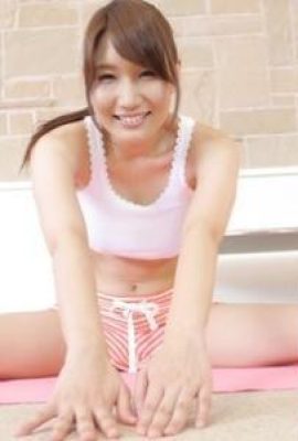 ワイルドセックスの後にしわのある猫を示すセクシーなアジアの女の子（13p）