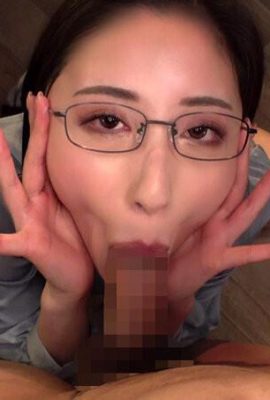 北野未奈：真面目で物靜かな北野さんは、チ○ポを見ると淫らな言葉をペラペラとしゃ… (21P)